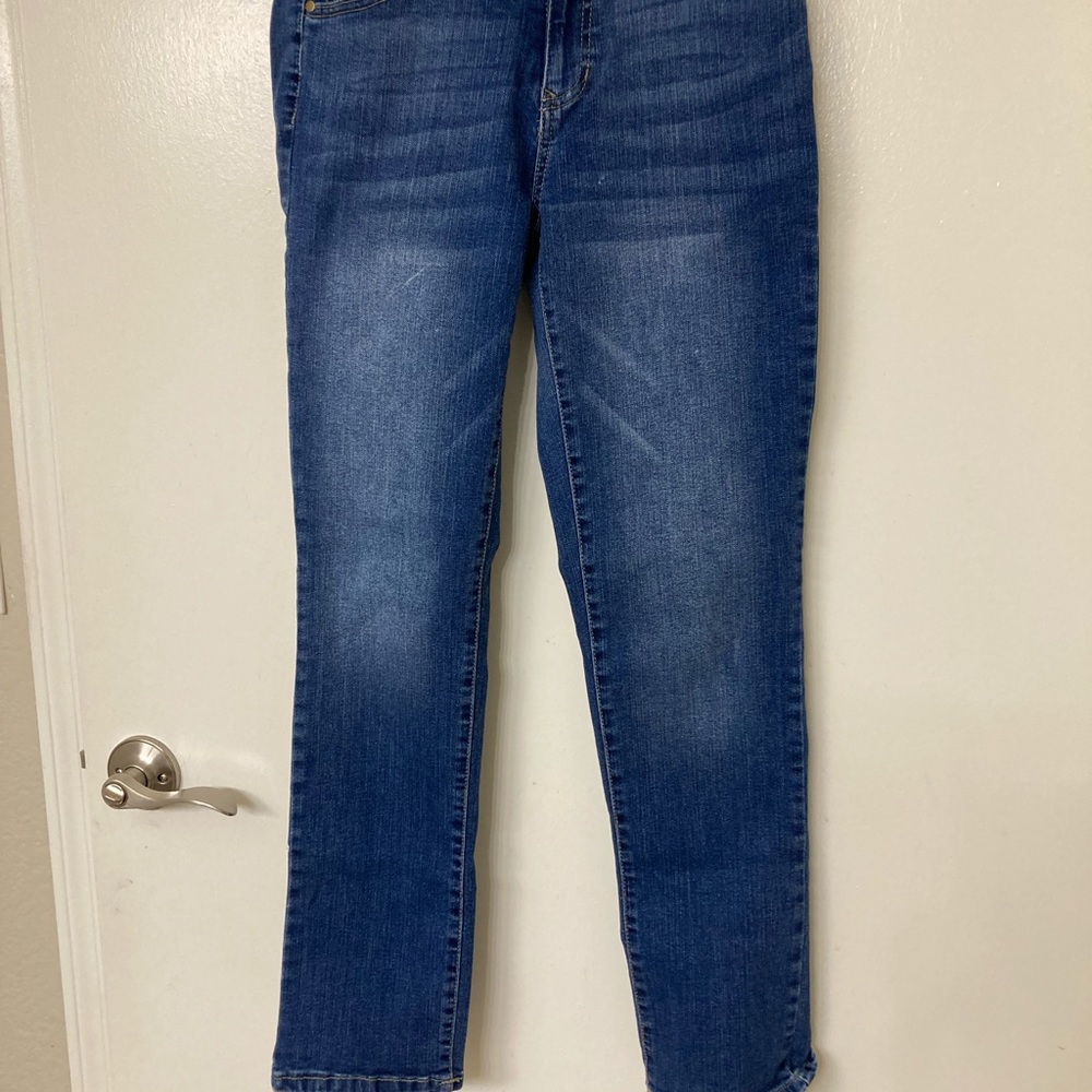 d. Jeans size 6 $15